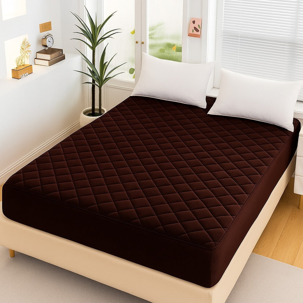 Quilted waterproof Mattress Cover King Size - brown